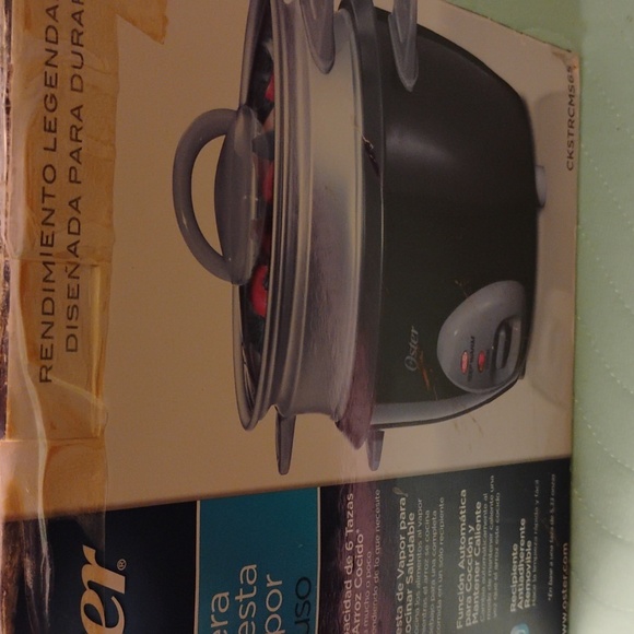 Oster Multi-Use Rice Cooker & Steamer - Picture 2 of 4